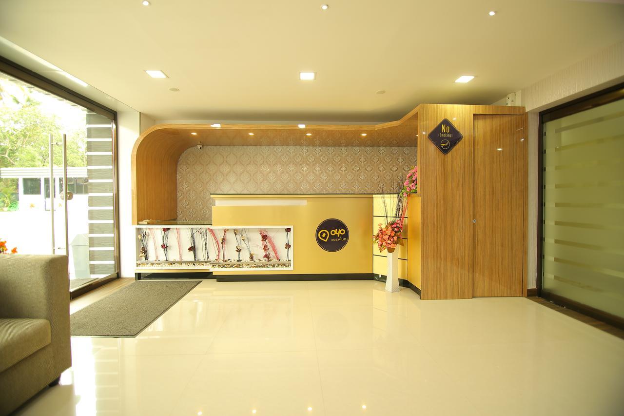 Hotel A J Park Alappuzha Kültér fotó