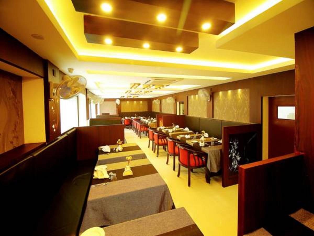 Hotel A J Park Alappuzha Kültér fotó